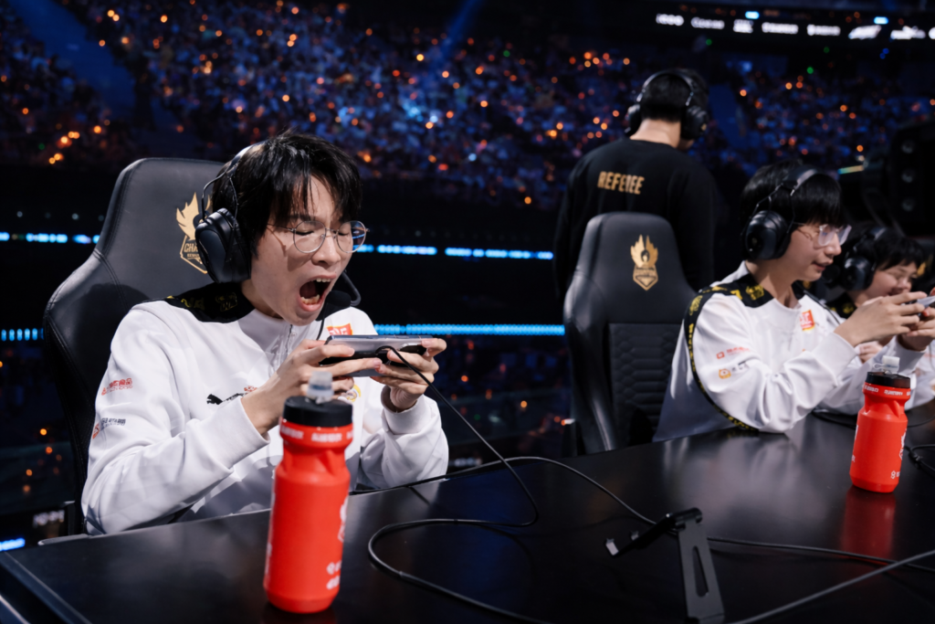 8a933bb1 602e 4be0 8efb 9a4806d00208 8a933bb1 602e 4be0 8efb 9a4806d00208